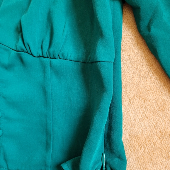 Forever 21 green long sleeve top size  M juniors - Picture 6 of 8